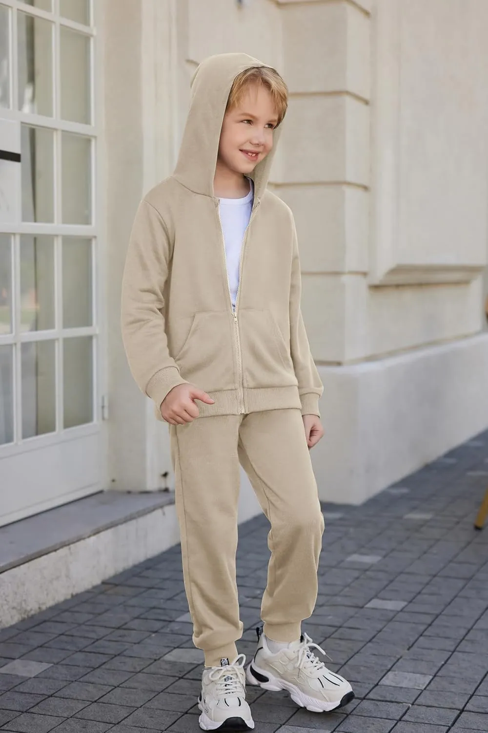 Arshiner Boys' 2 Piece Athletic Tracksuit Jogging Sets Outfit Sweatsuit Zip Up Hoodie and Active Pants for Kids 5-14 Years