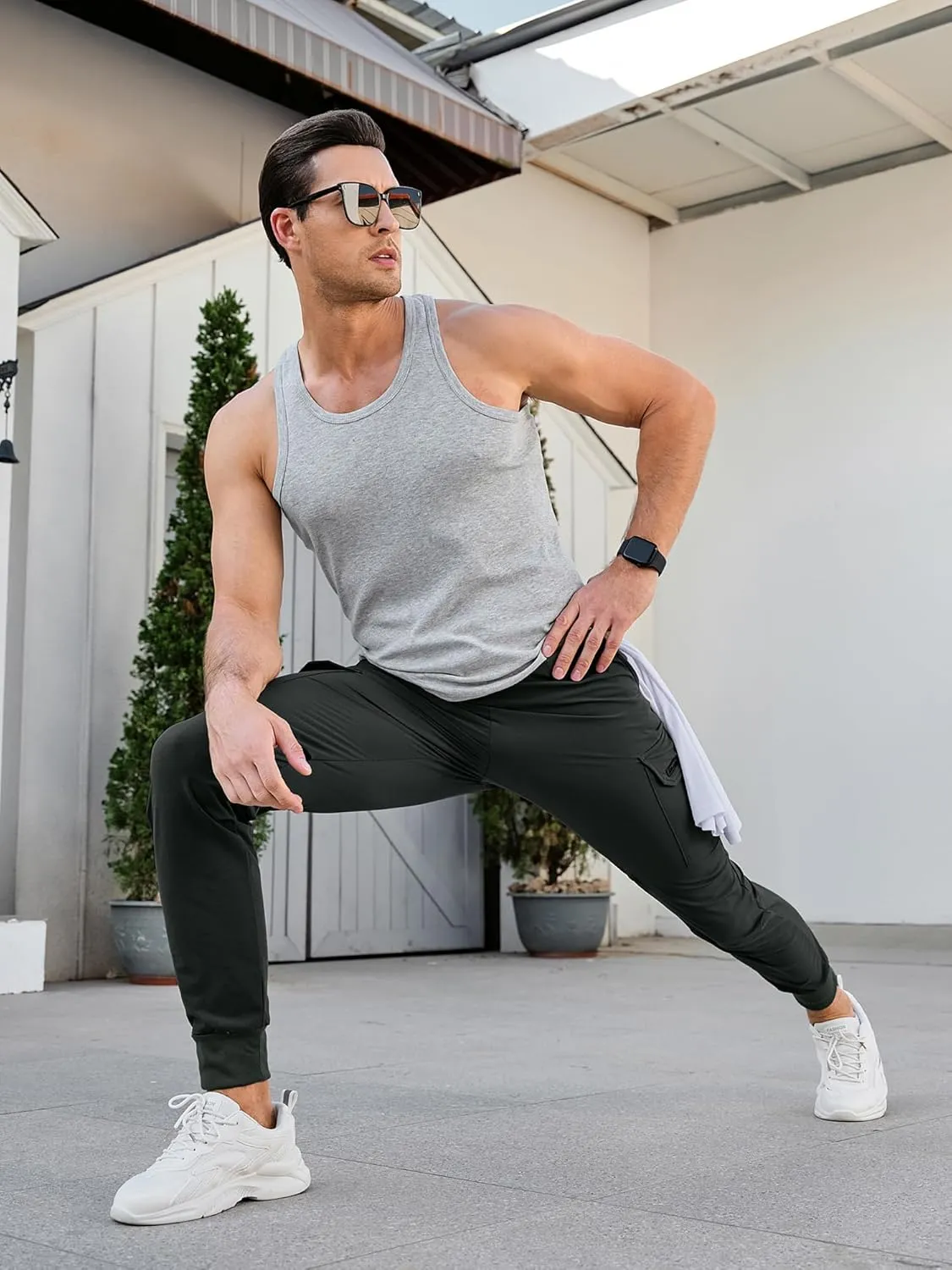 Comdecevis Men's Cargo Jogger Pants Stretch Sweatpants Slim Fit Tactical Pants with Zipper Pockets Casual Trousers