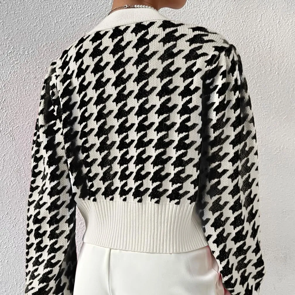 LOFAAC Women Oversized Houndstooth Button Down Cropped Cardigan Elegant Long Sleeve V Neck Chunky Knit Sweater Outerwear