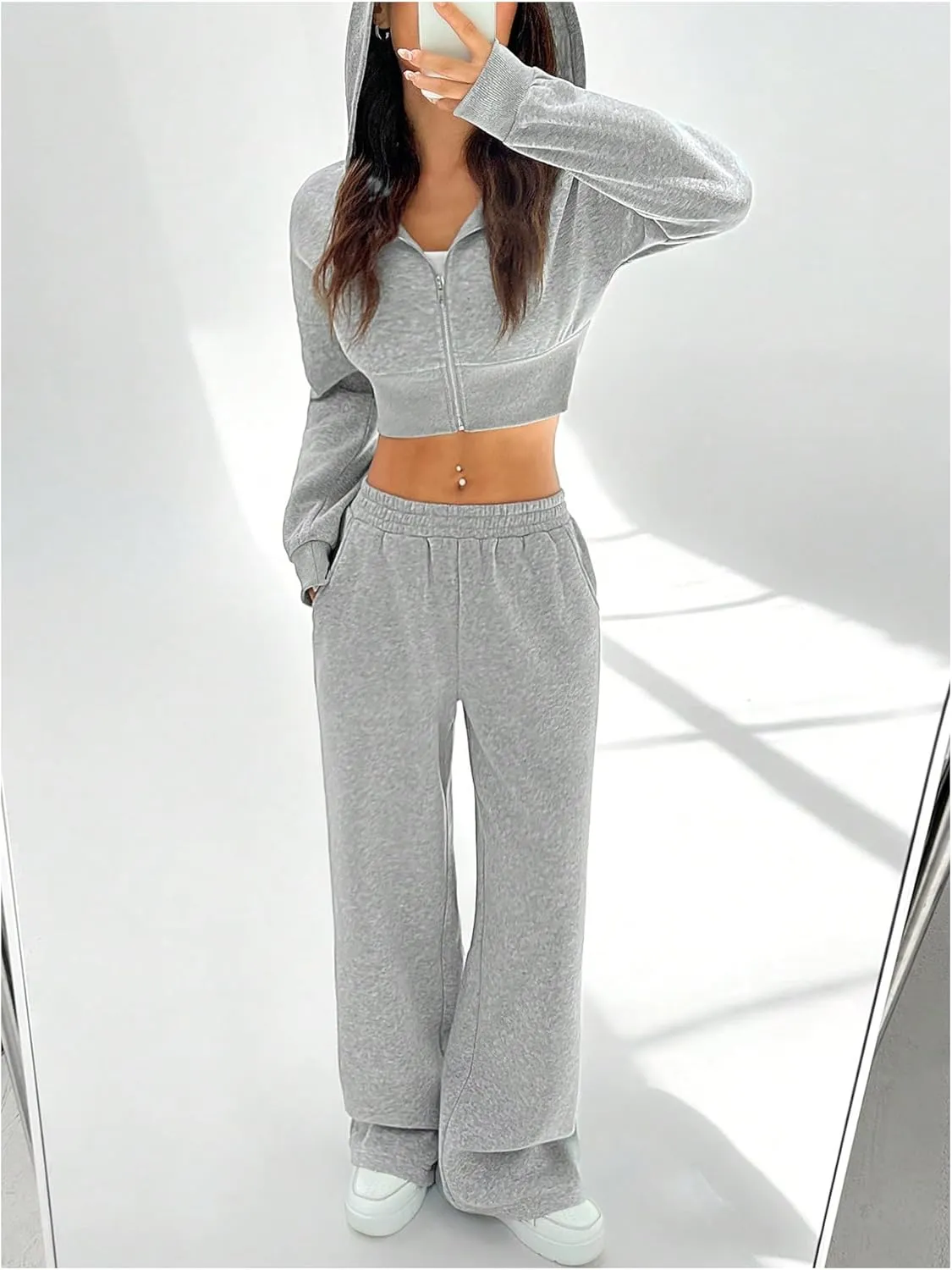 MakeMeChic Women's Two Piece Athletic Outfits Long Sleeve Zip Up Hooded Cropped Sweatshirt and Sweatpants Set