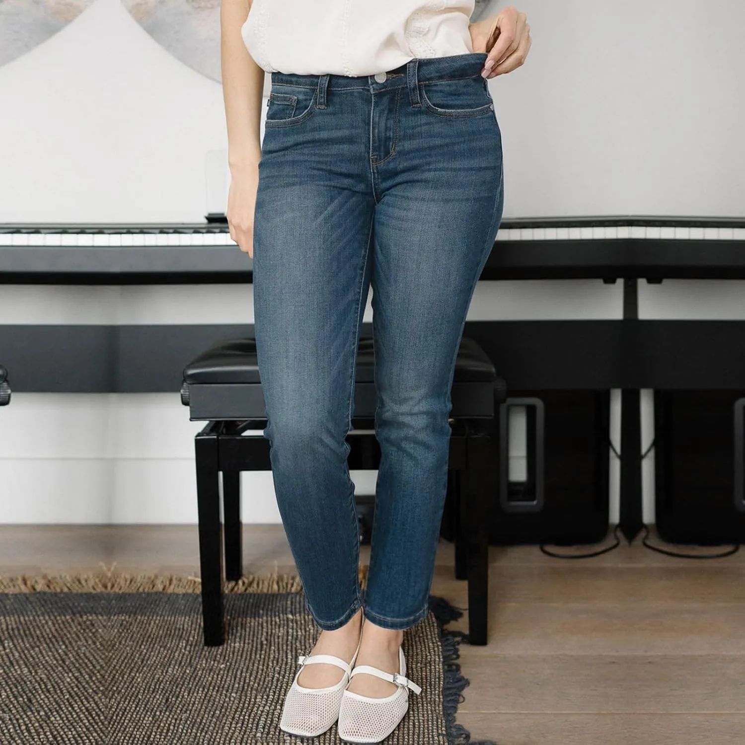Stretchy Jeans for Women Trendy Mid Waist Wash Straight Leg Jeans Relaxed Fit Vintage Boyfriend Denim Pants with Pockets