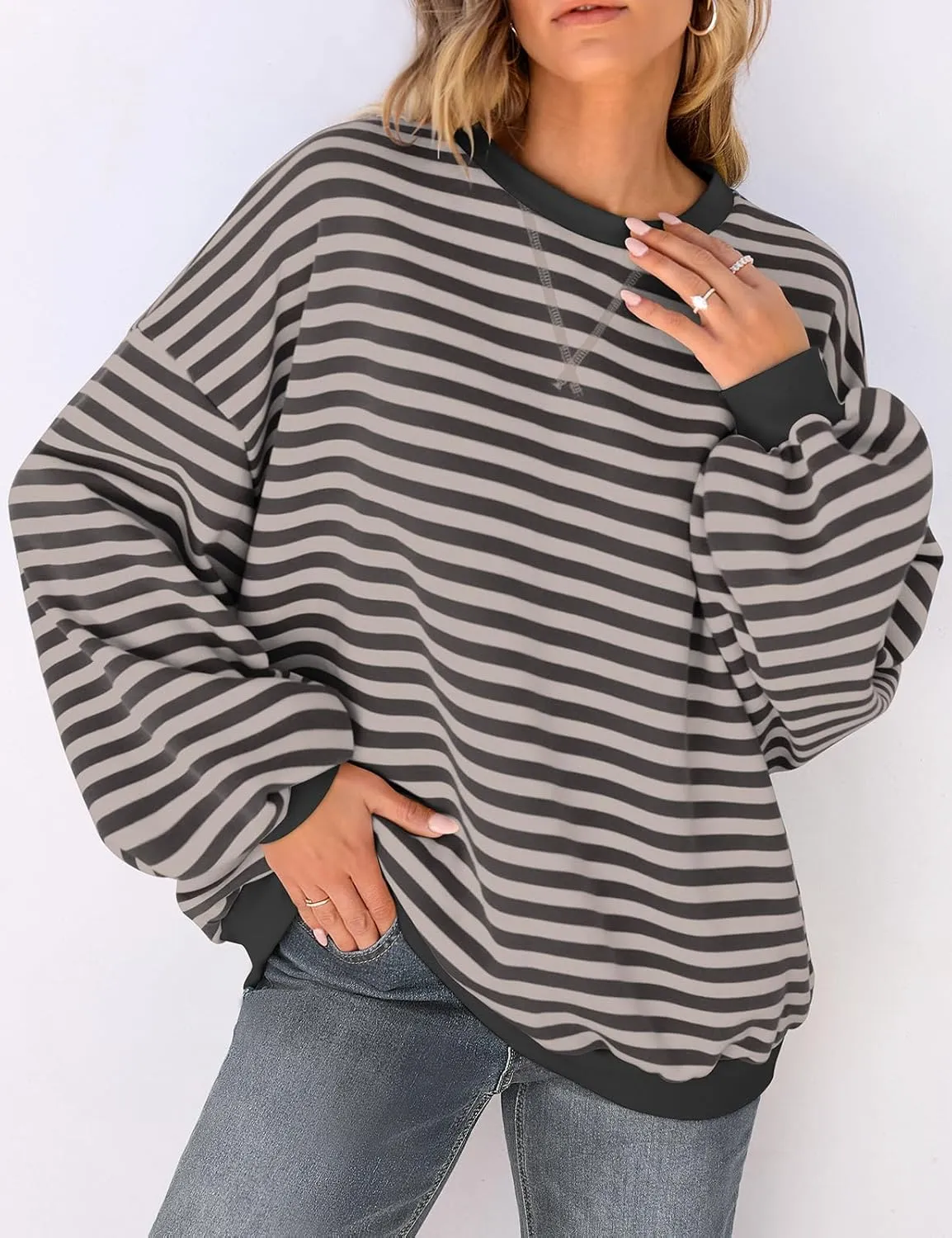 UEU Women Oversized Striped Crewneck Sweatshirt Long Sleeve Color Block Pullover Tops Casual Loose Workout Shirt