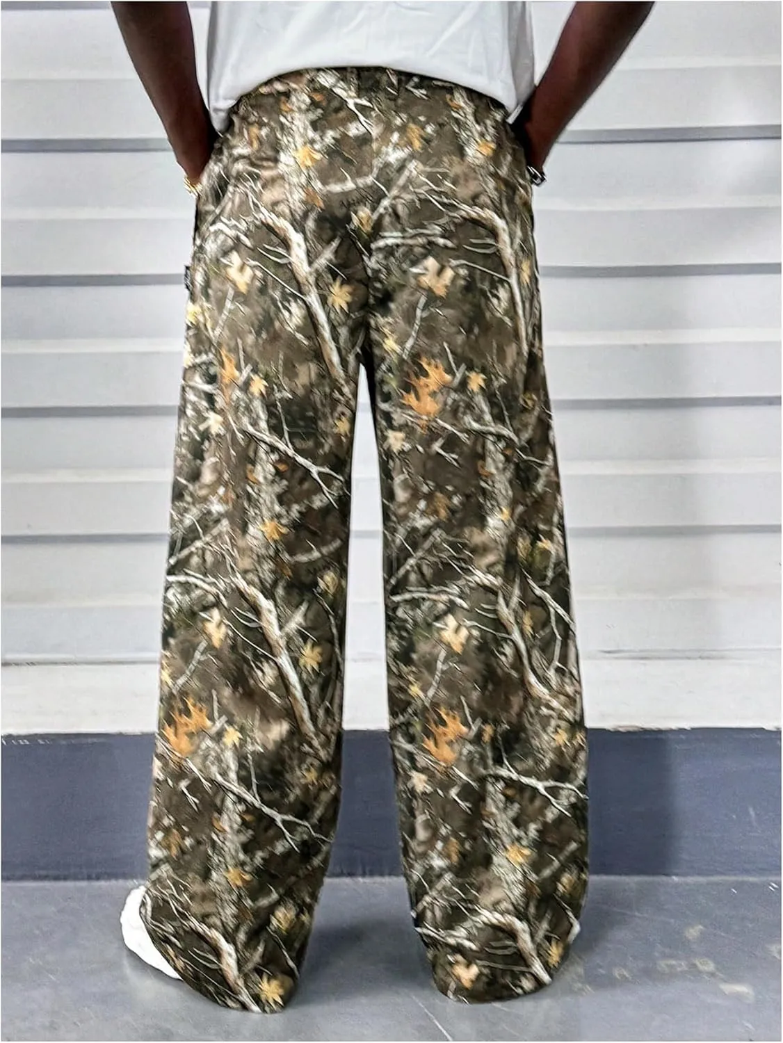 Verdusa Men's Camo Print Zipper Fly Pants Straight Leg Loose Trousers with Pocket