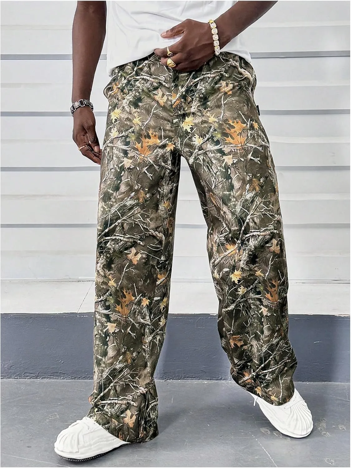 Verdusa Men's Camo Print Zipper Fly Pants Straight Leg Loose Trousers with Pocket